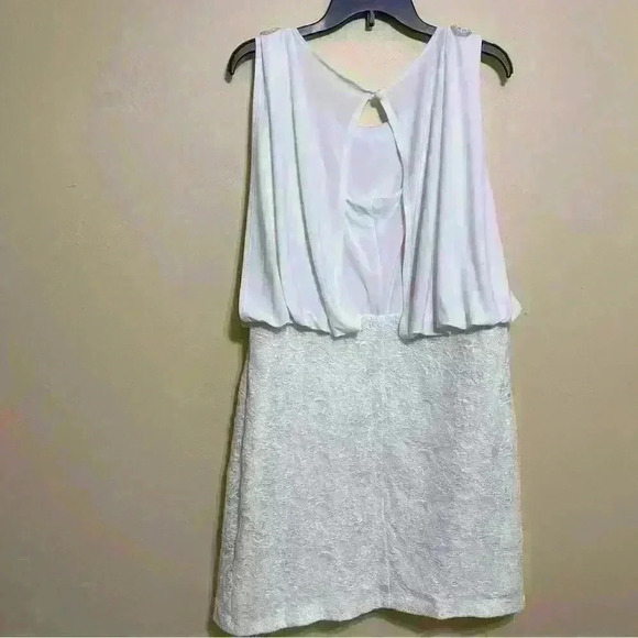 Scarlett Nite Ivory Sleeveless Layered Dress Flowy Top Fitted Lace Skirt Lined - Picture 3 of 11